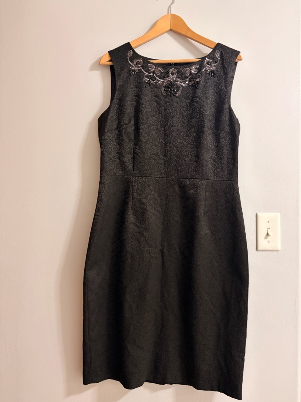 Preston & York Black Sleeveless Embroidered Sheath Dress